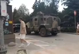 Ростовчан попросили уйти подальше от штаба ЮВО, к Ростову приближается колонна "Ахмата"