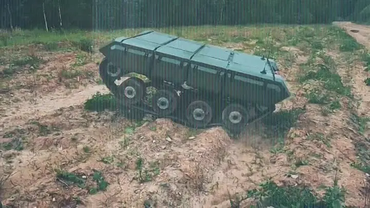 Ростех представил мощного боевого робота 'Импульс-М' с универсальными возможностями