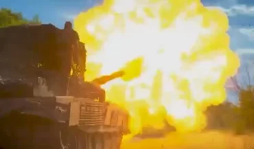 Ближний бой глазами танкиста: 3 атаки камикадзе и удары РПГ не смогли остановить Т-90