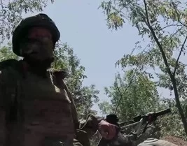 Штурм опорника на мотоциклах: российские бойцы рассказали, как брали штурмом Старомайорское