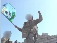 Десант водрузил флаг ВДВ над районом Канал в Часов Яре