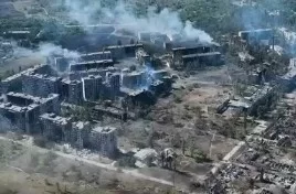 Дрон ВСУ показал панораму Торецка, на который наступает армия России