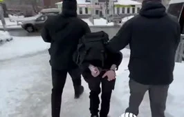 Украинские спецслужбы пытались подорвать участников СВО заминированными подарочными наборами к 23 февраля. Теракты пресекли в ФСБ.